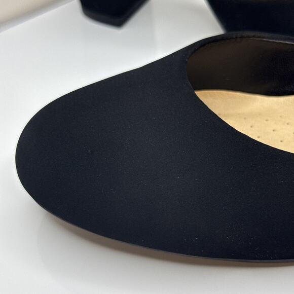 City Classified Women's Comfort Nola Closed Toe Ankle Strap Block Heel Black 8 - Picture 2 of 16